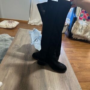 Beautiful leather boots size 6